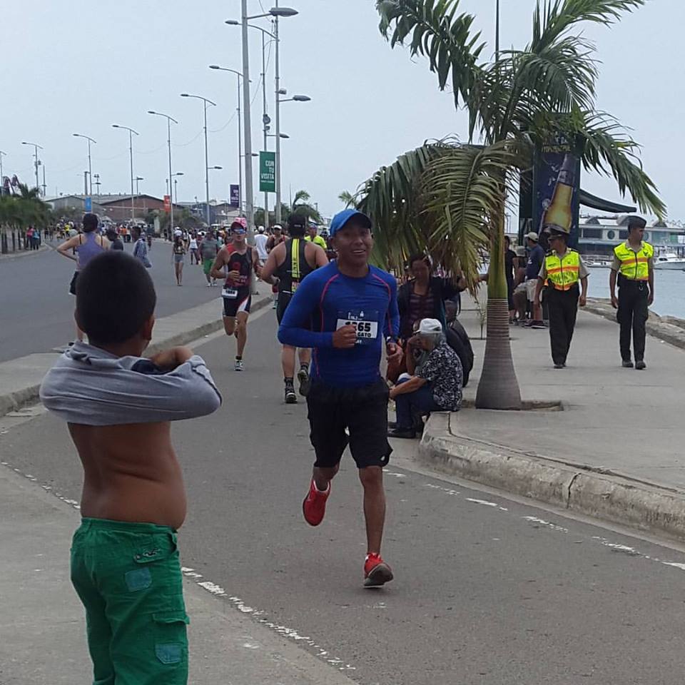 José en plein effort lors du semi-marathon de l'Ironman de Manta