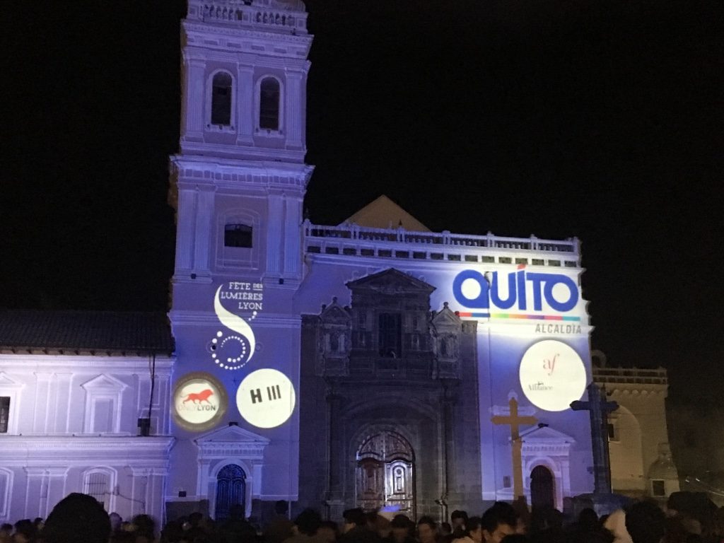 Fiesta de la luz à Quito, centre historique, patrimoine de l'UNESCO, 