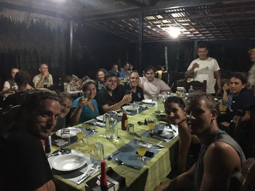 voyageurs, dîner, nuit en Amazonie, Cuyabeno