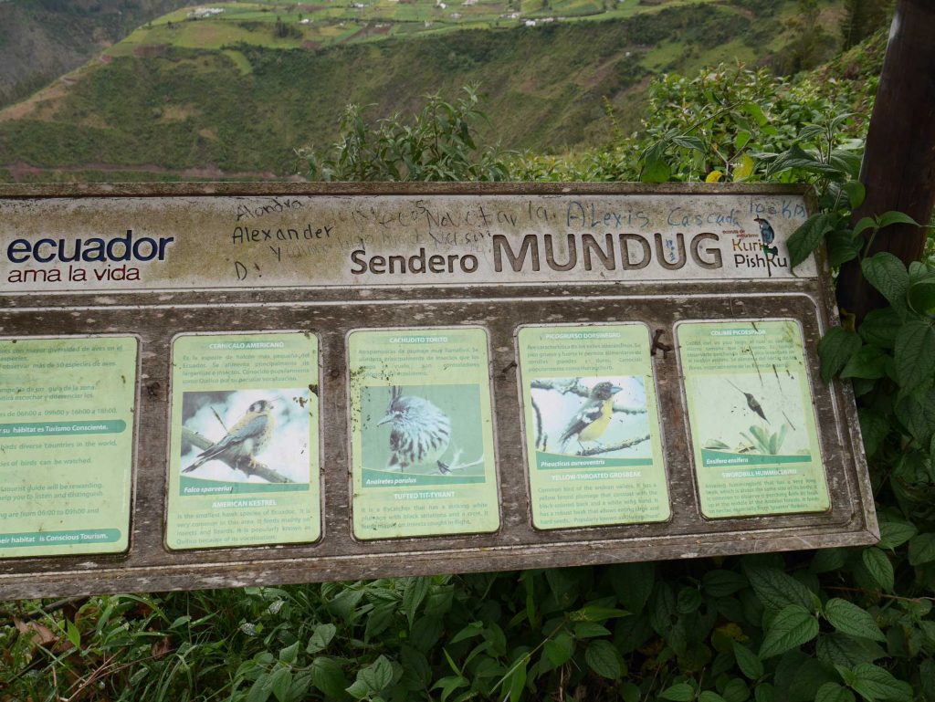 Le sentier de Mundug vous réserve une marche sympathique et sans difficulté, d'environ 1h30 aller-retour, jusqu'à la cascade