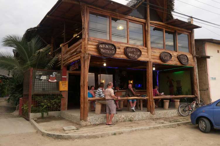 Côte pacifique: lodge Nantu