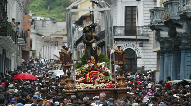La célébration de la semaine sainte (Semana Santa) en Équateur (crédit photo: El Comercio)