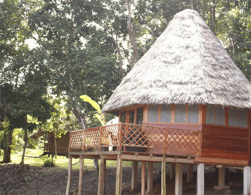 Sani Lodge, Amazonie: cabane extérieur